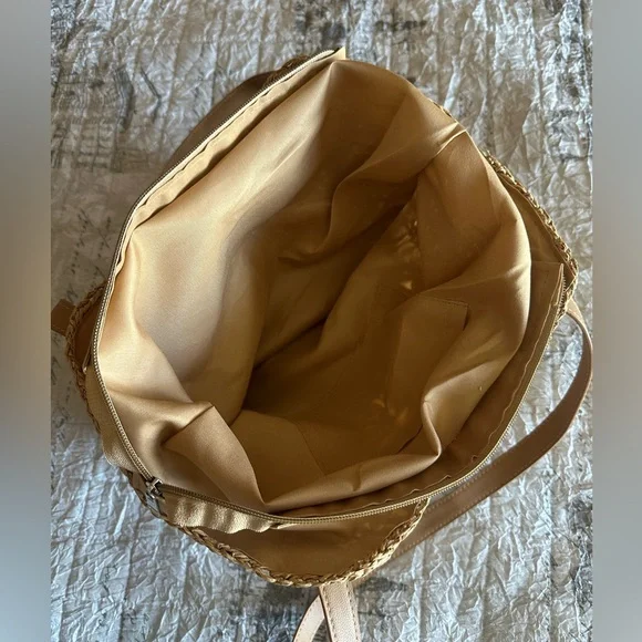NWOT Tan Woven Tote Bag - Picture 3 of 5